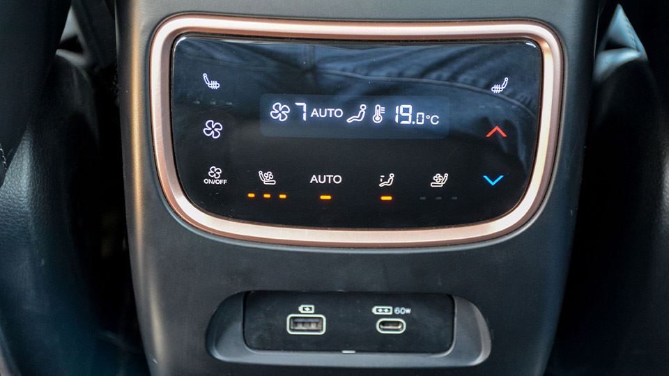 تست و بررسی اکستریم وی ایکس مدیران خودرو (Xtrim VX)